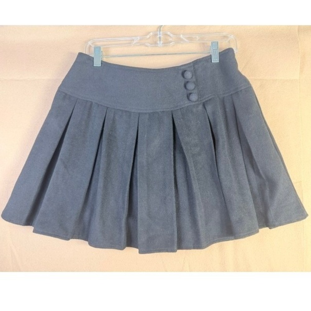 Chouyatou Women's Black Wool Blend Pleated Mini Skirt Lined Button Detail Med